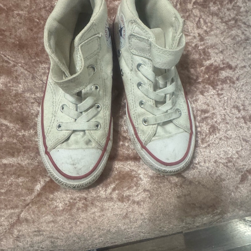 Kids High-Top Sneakers with Red Accents